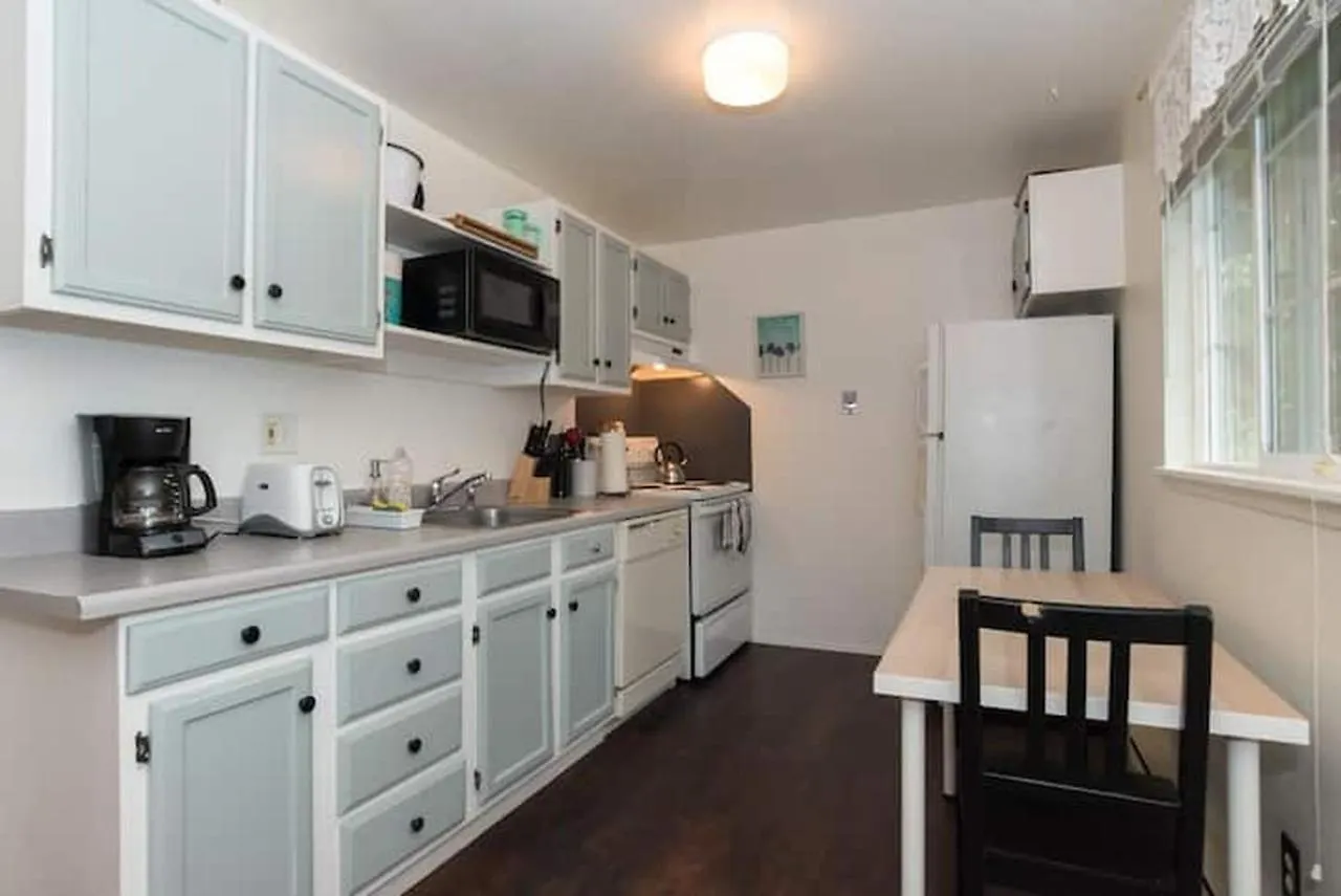Contemporary, Marine 2Bd/1Ba Apartment C In Kent United States