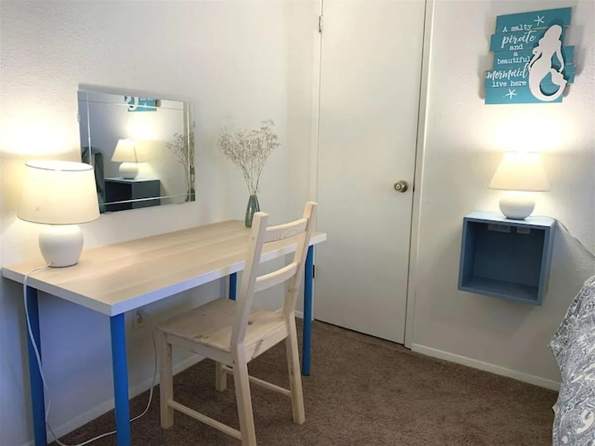Contemporary, Marine 2Bd/1Ba Apartment C In Kent 0*,  United States